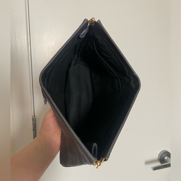 Leather bag - Picture 2 of 2